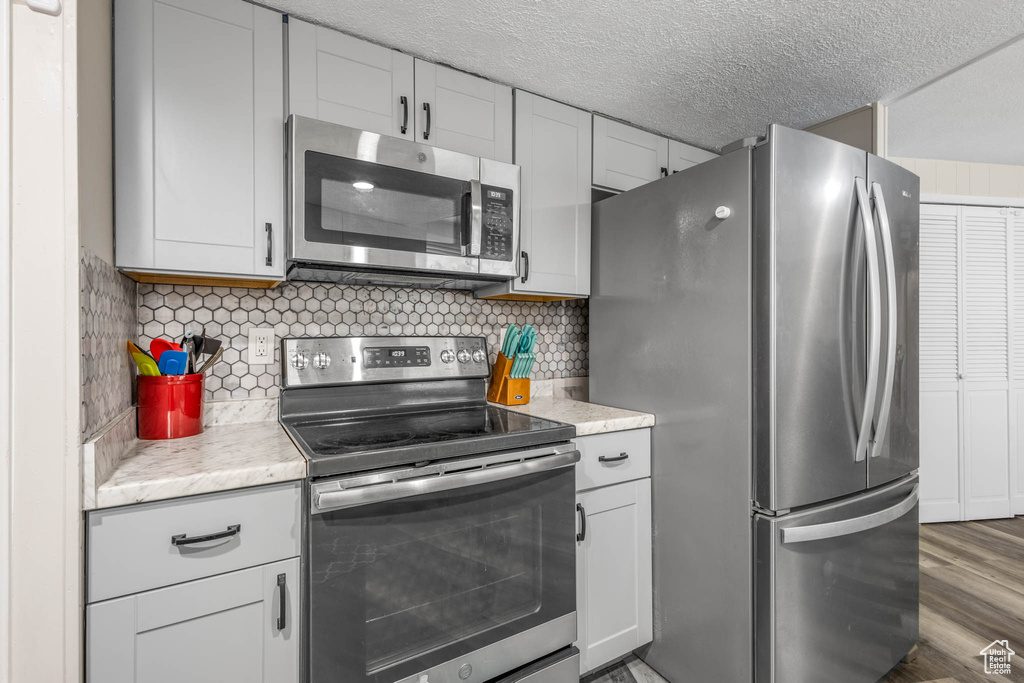 396 S 100 E Tooele, UT 84074