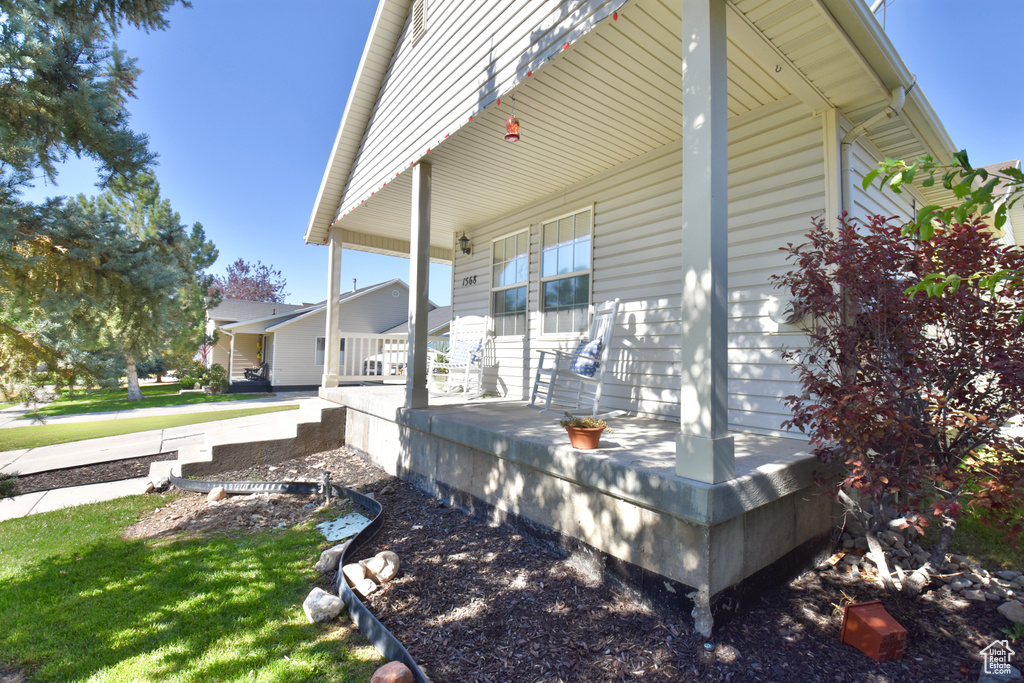 1568 DAWSON LN Tooele, UT 84074