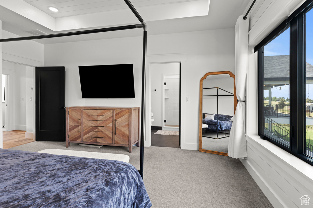 Carpeted bedroom featuring recessed lighting and baseboards