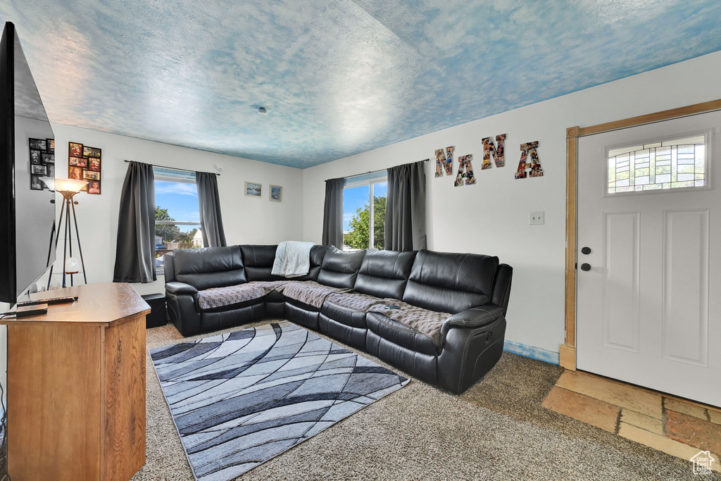 185 E LAKEVIEW DR Clearfield, UT 84015