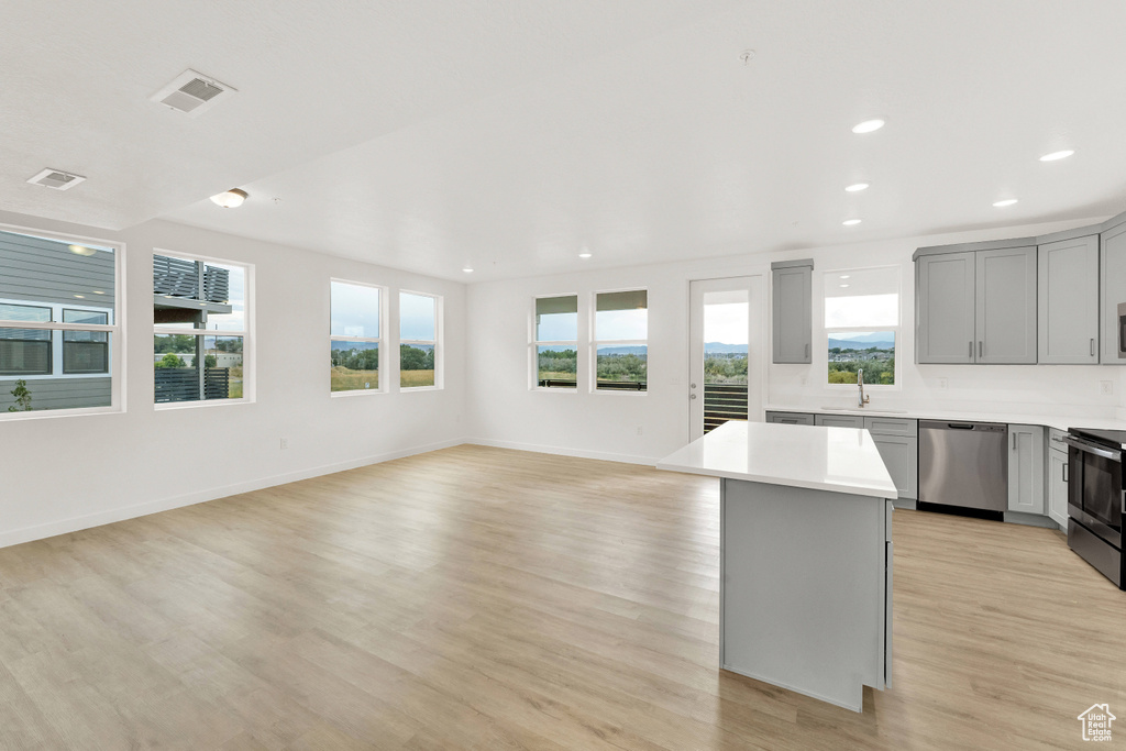 736 W BLUE MAGIC LN #R201 Midvale, UT 84047