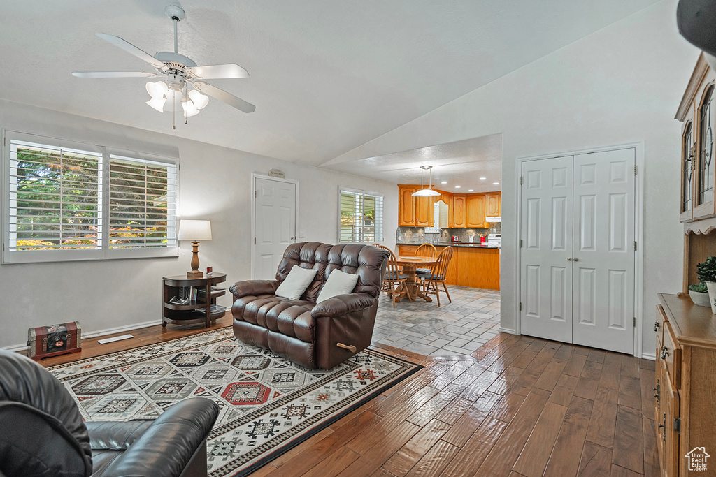 1131 E OLD DAIRY RD Sandy, UT 84094