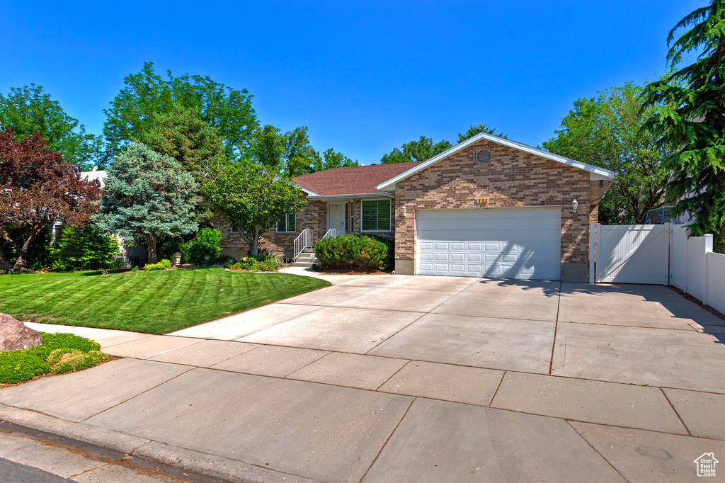 1131 E OLD DAIRY RD Sandy, UT 84094