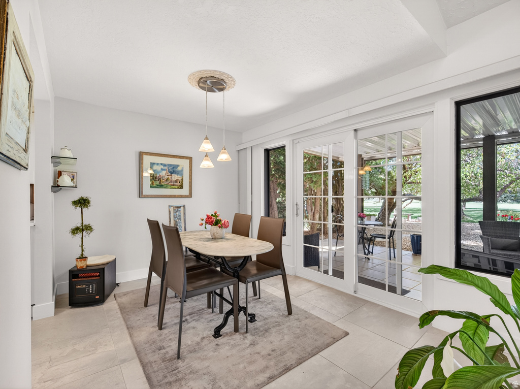 48 N WHITE BARN DR Pleasant View, UT 84414