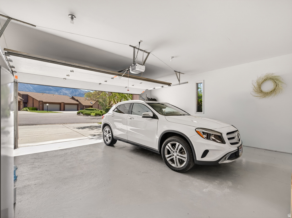 48 N WHITE BARN DR Pleasant View, UT 84414