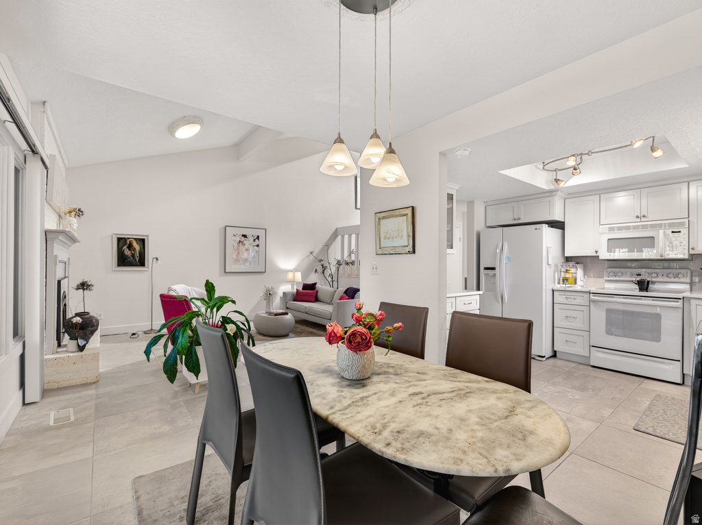 48 N WHITE BARN DR Pleasant View, UT 84414