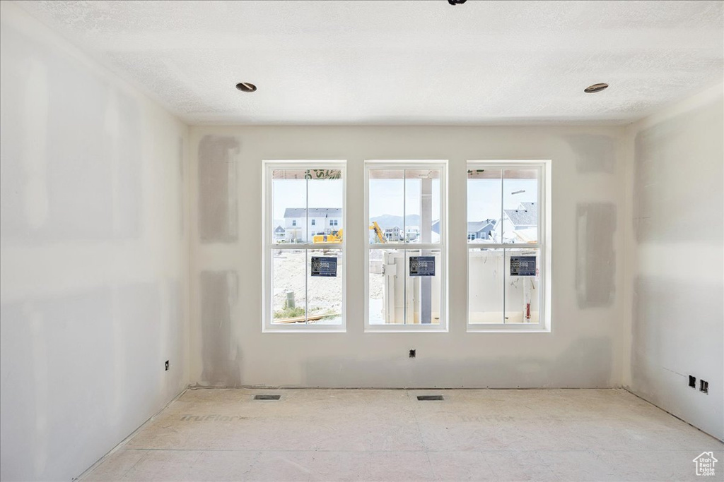6782 W DOCKSIDER DR #302 South Jordan, UT 84009