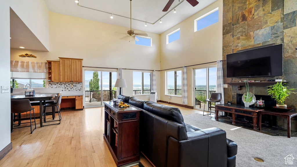 13994 S STONE DR Draper, UT 84020