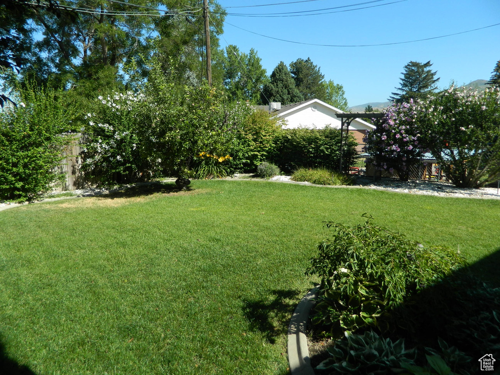 4222 S EDWARD DR Holladay, UT 84124