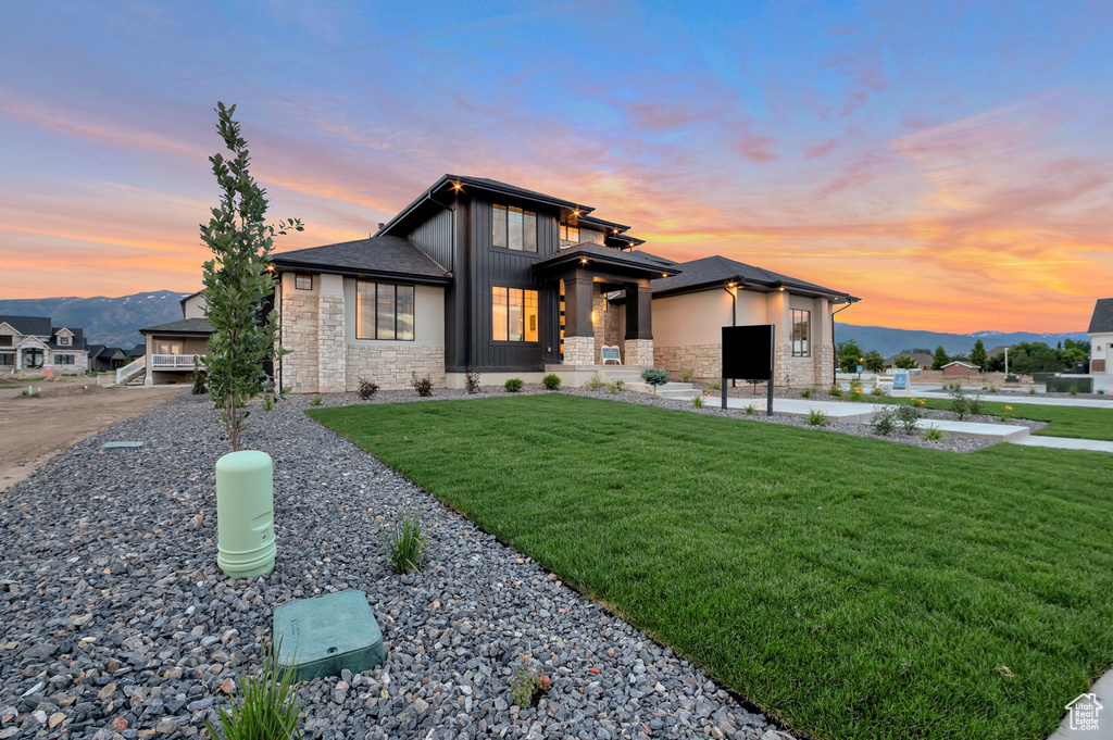 165 S FARMHOUSE CIR Kaysville, UT 84037