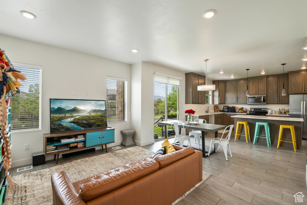 107 W HARVEST LN Saratoga Springs, UT 84045