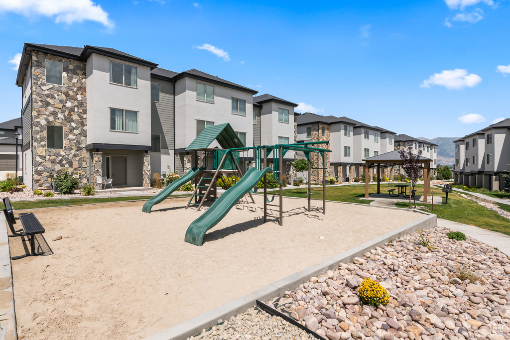 107 W HARVEST LN Saratoga Springs, UT 84045