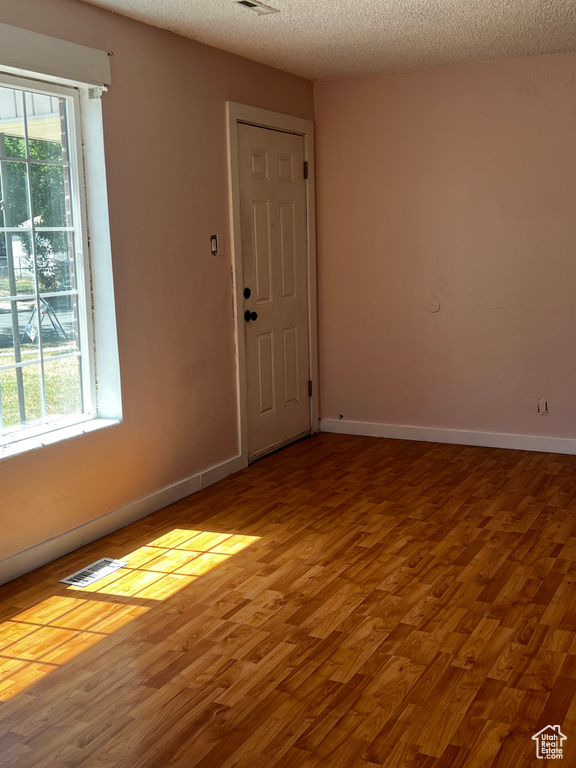 1145 S NAVAJO ST Salt Lake City, UT 84104