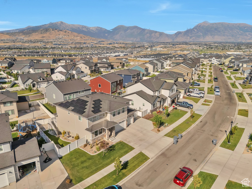 256 W THISTLE DR Saratoga Springs, UT 84045