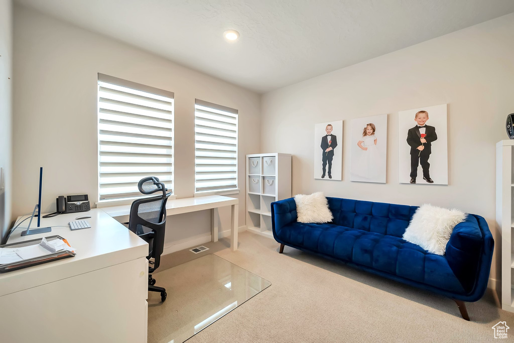 256 W THISTLE DR Saratoga Springs, UT 84045
