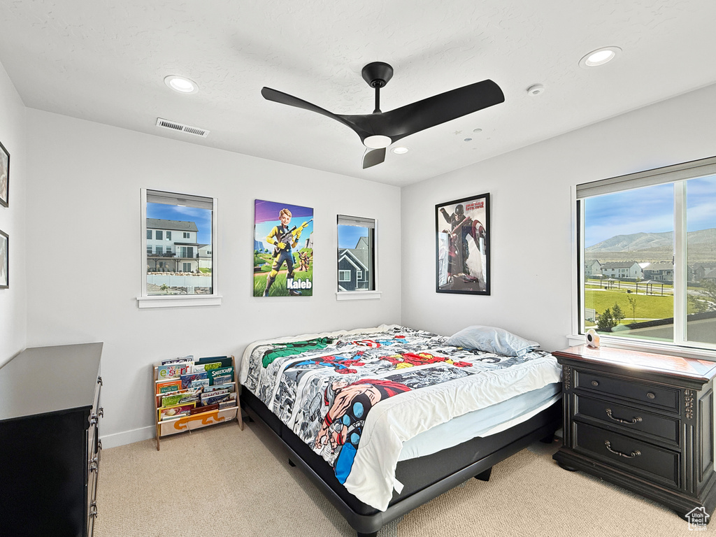 256 W THISTLE DR Saratoga Springs, UT 84045