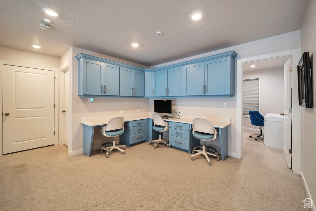 256 W THISTLE DR Saratoga Springs, UT 84045
