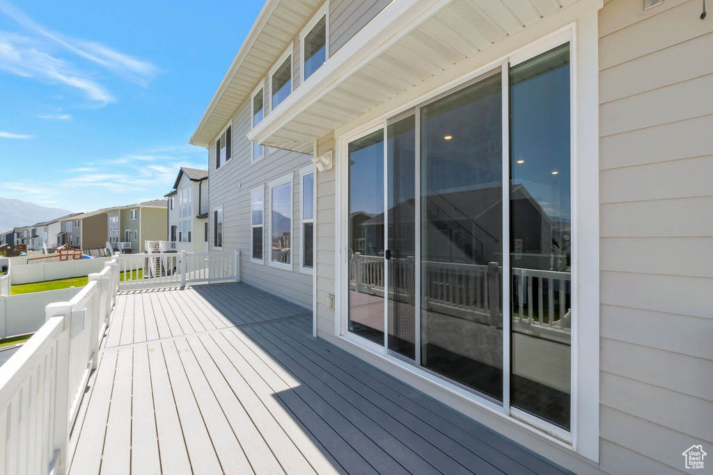 256 W THISTLE DR Saratoga Springs, UT 84045