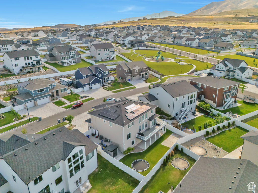 256 W THISTLE DR Saratoga Springs, UT 84045