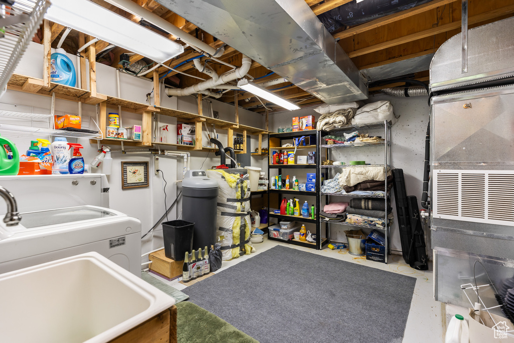 Photo 23 for MLS #2096963 at 214 W Shinarump Cir