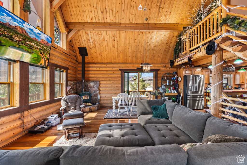 Photo 8 for MLS #2096963 at 214 W Shinarump Cir