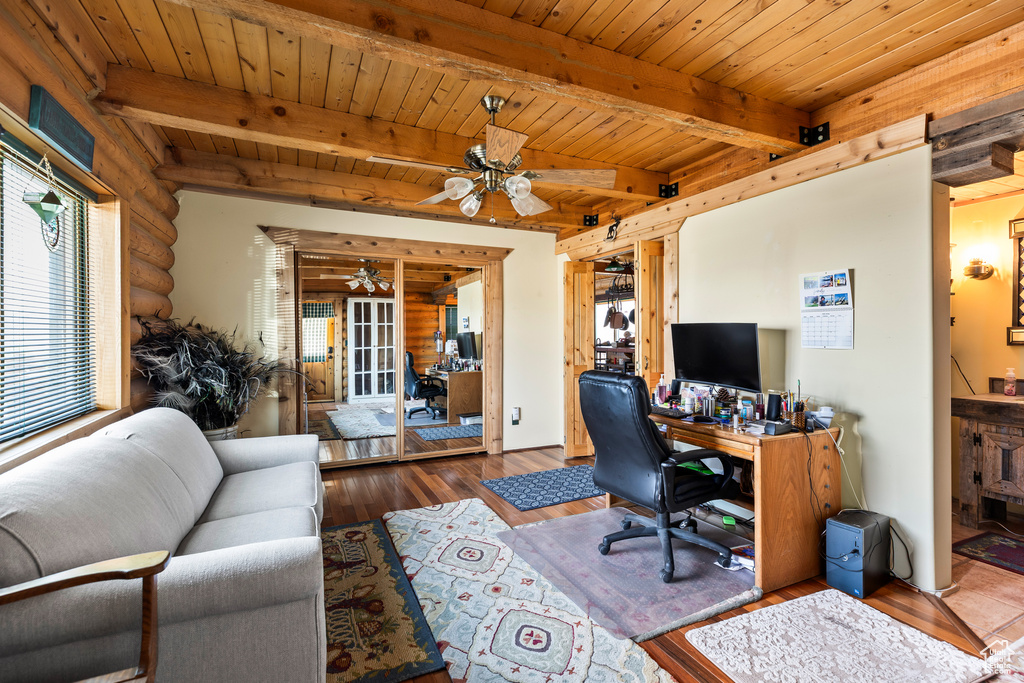 Photo 15 for MLS #2096963 at 214 W Shinarump Cir