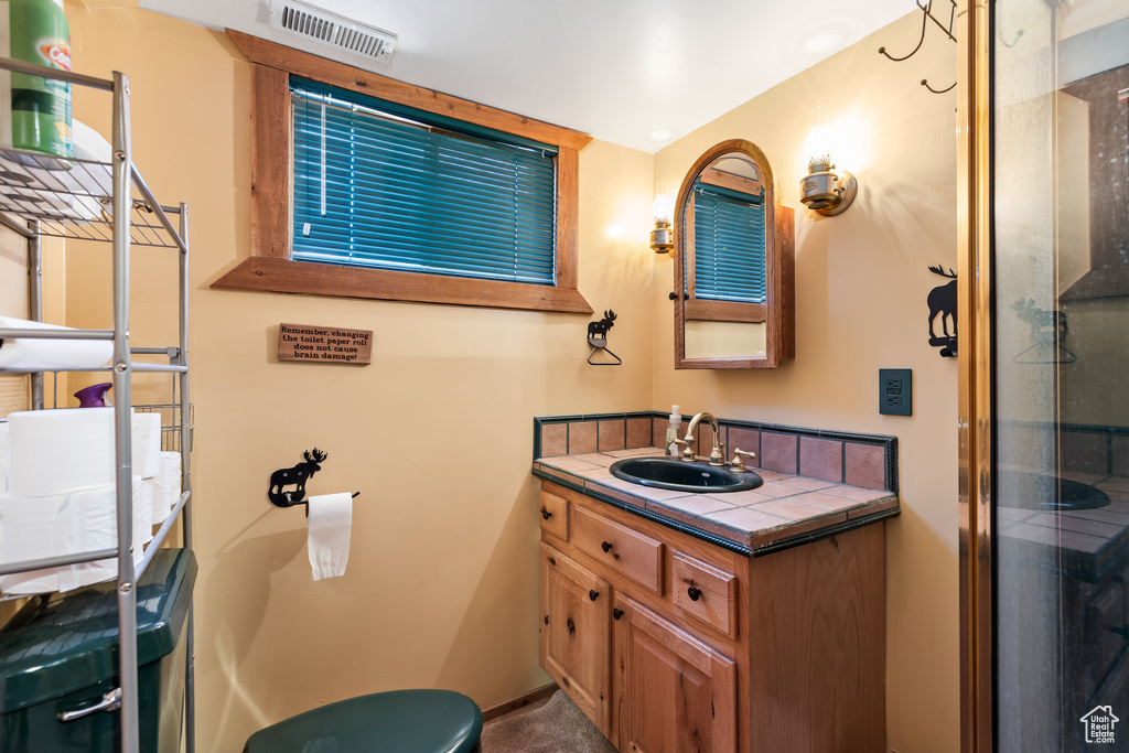 Photo 22 for MLS #2096963 at 214 W Shinarump Cir