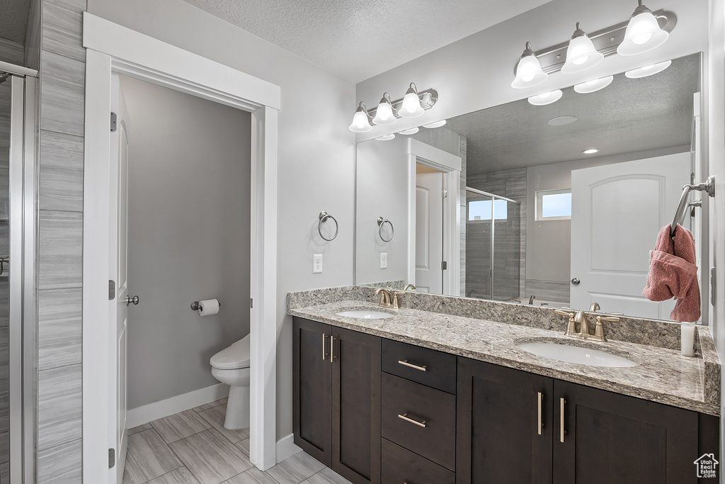 8687 N OAKMONT ALY Eagle Mountain, UT 84005