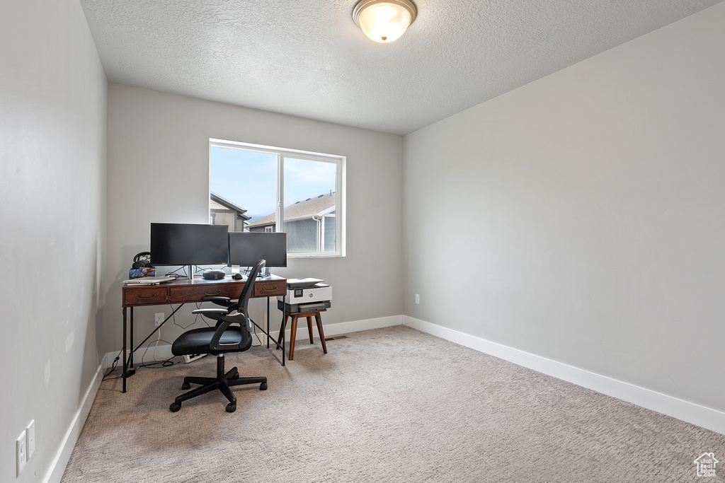 8687 N OAKMONT ALY Eagle Mountain, UT 84005