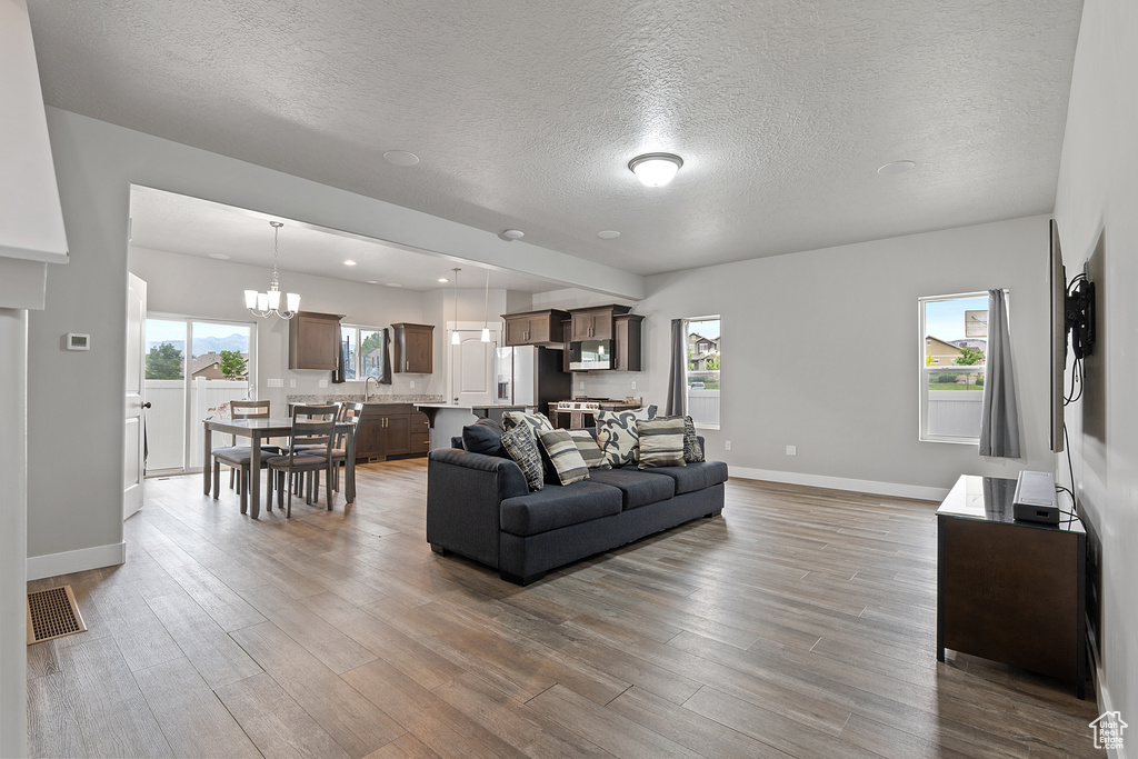 8687 N OAKMONT ALY Eagle Mountain, UT 84005