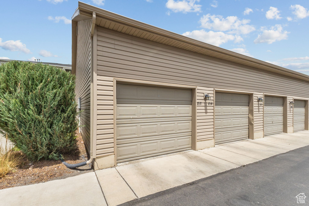 217 W RIDGE RD Saratoga Springs, UT 84045