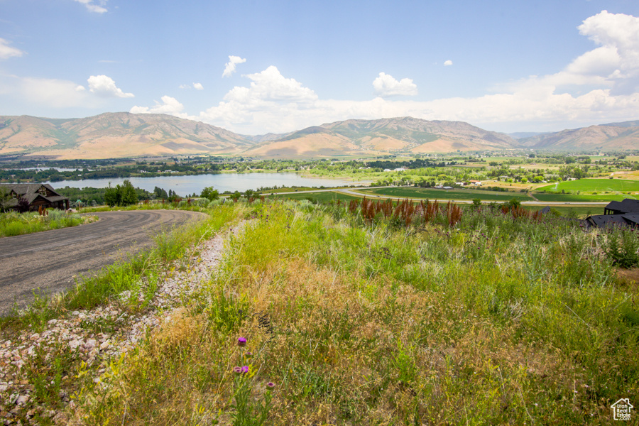 6839 E SUMMIT PEAK CIR Huntsville, UT 84317