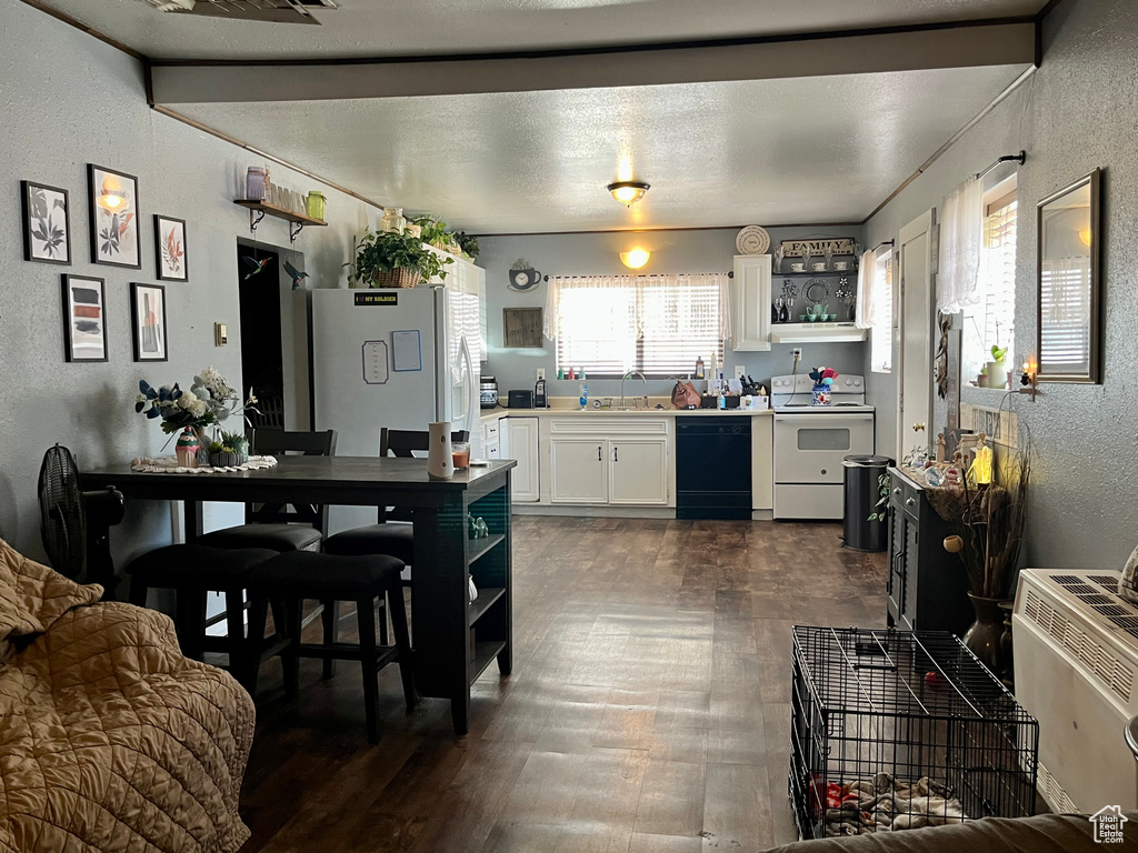 221 E 200 N Moab, UT 84532