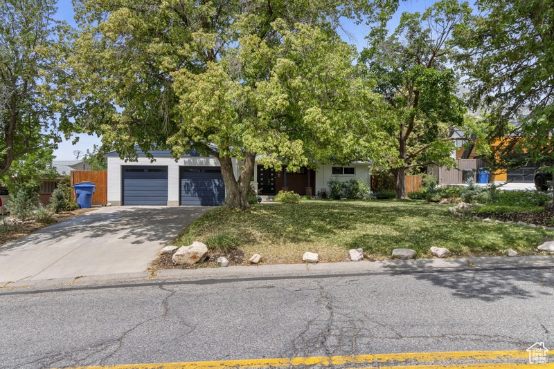 3635 E APOLLO DR Salt Lake City, UT 84124