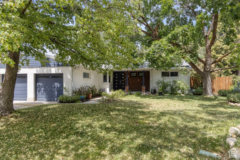 3635 E APOLLO DR Salt Lake City, UT 84124