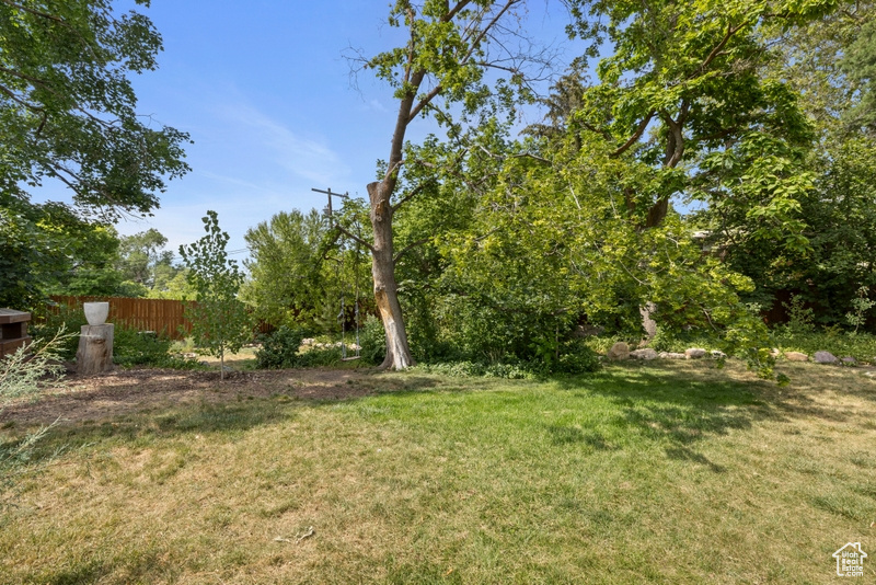 3635 E APOLLO DR Salt Lake City, UT 84124