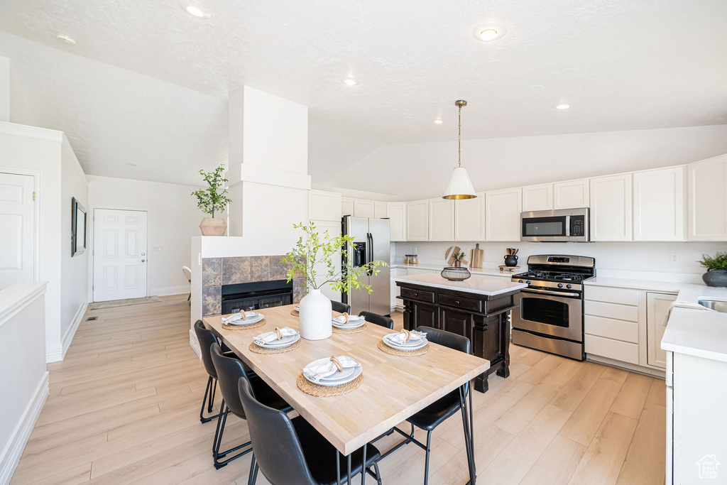 383 E MANTI DR Draper, UT 84020