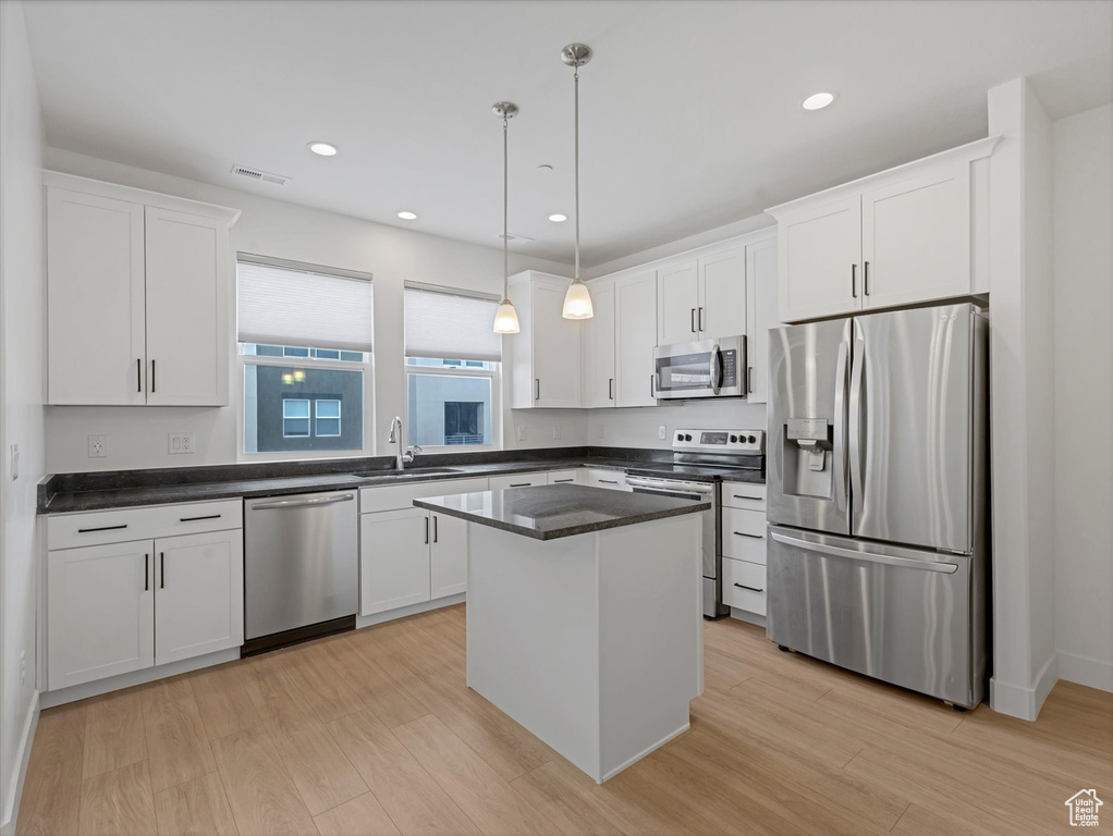 597 N NICHOLE LN #205 Farmington, UT 84025