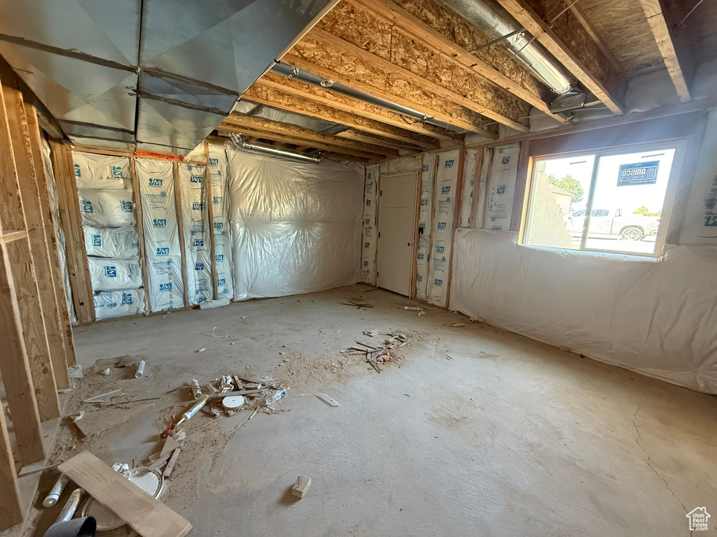 3274 N 2500 W Farr West, UT 84404