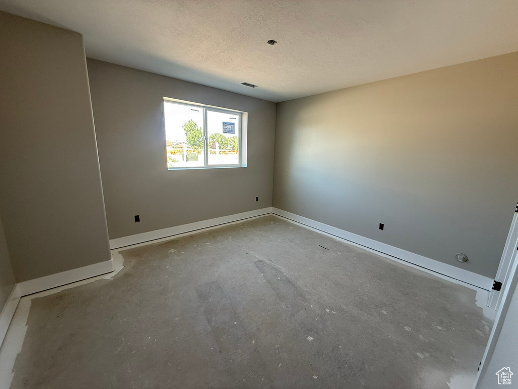 3274 N 2500 W Farr West, UT 84404