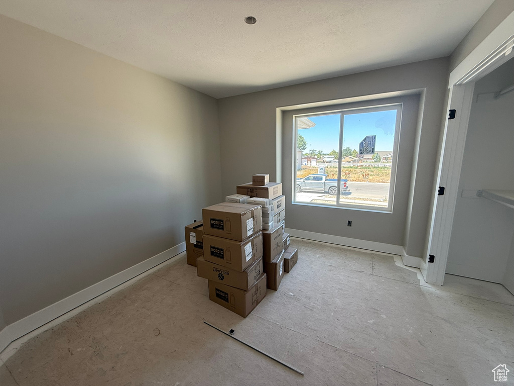 3274 N 2500 W Farr West, UT 84404