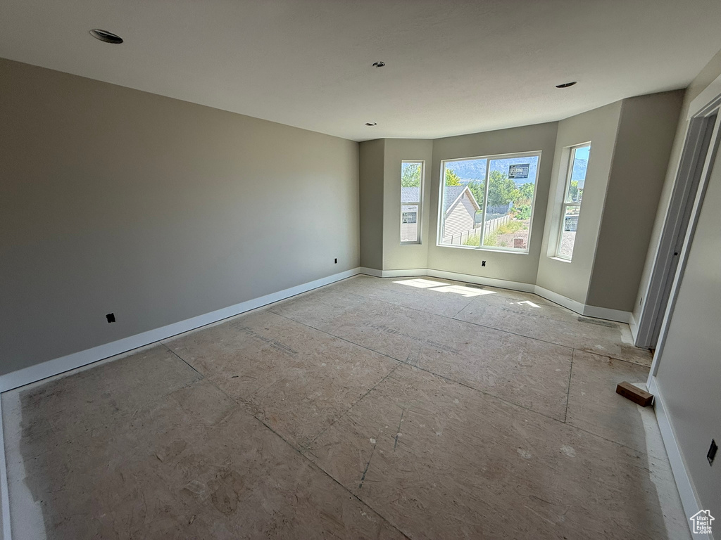 3274 N 2500 W Farr West, UT 84404