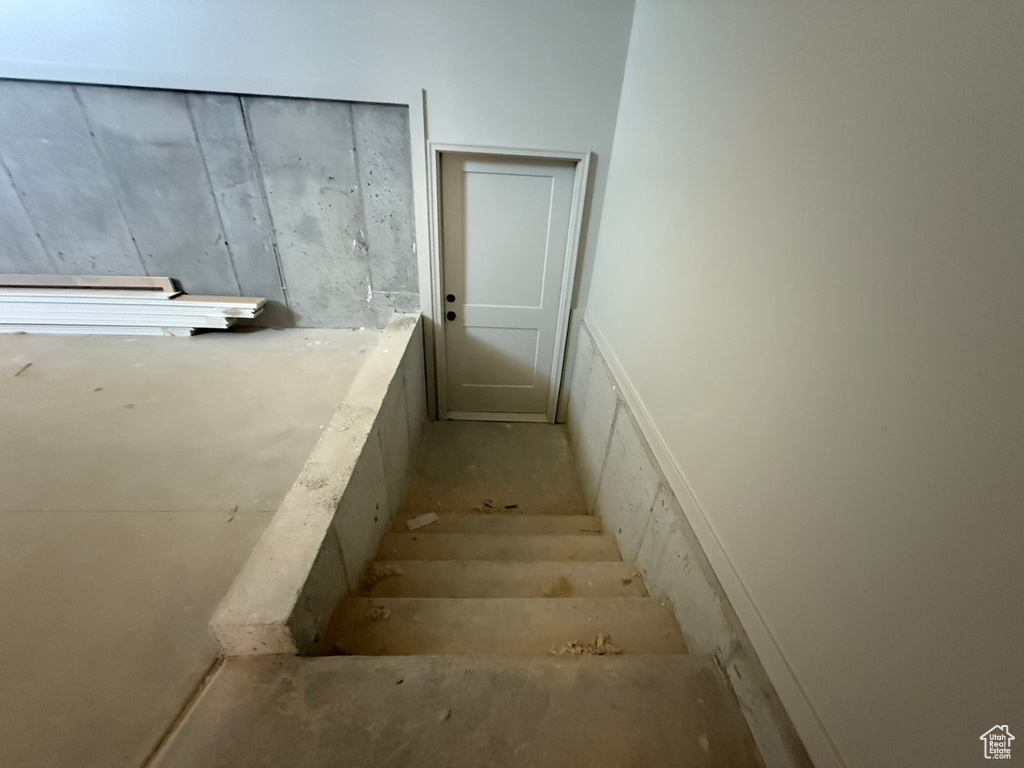 3274 N 2500 W Farr West, UT 84404