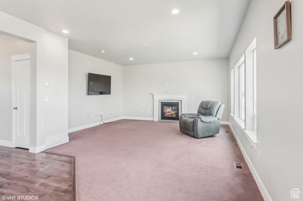 2086 W WHITE PINE DR Layton, UT 84041