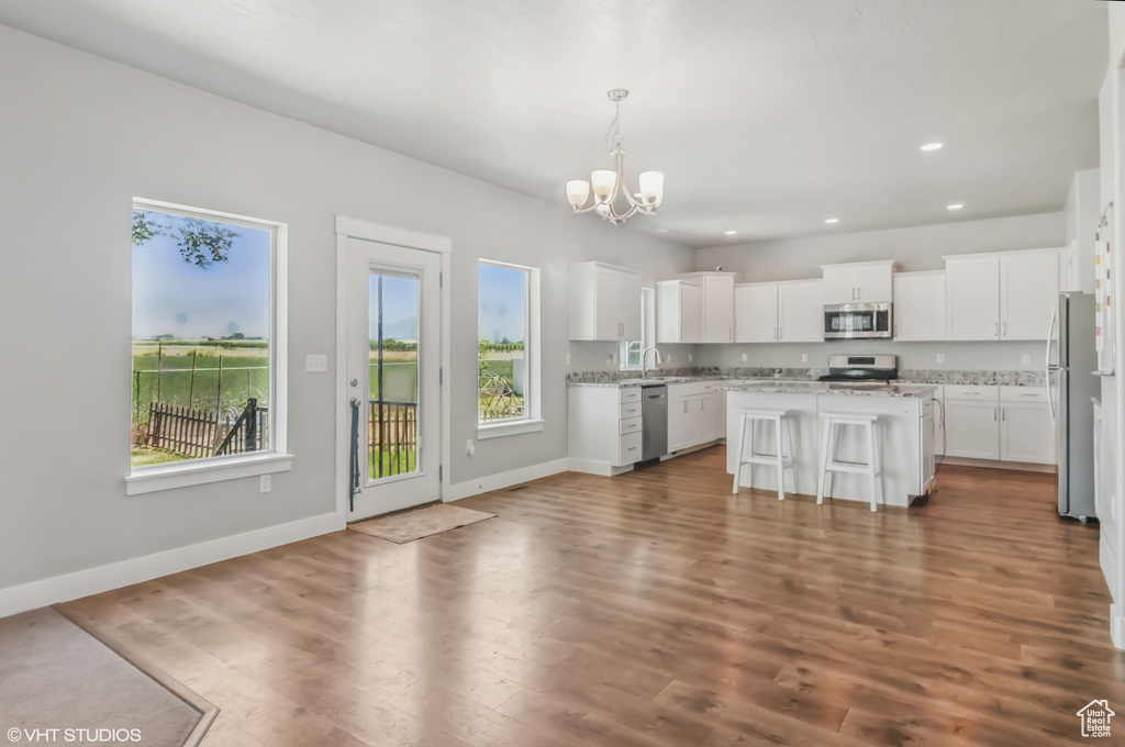 2086 W WHITE PINE DR Layton, UT 84041