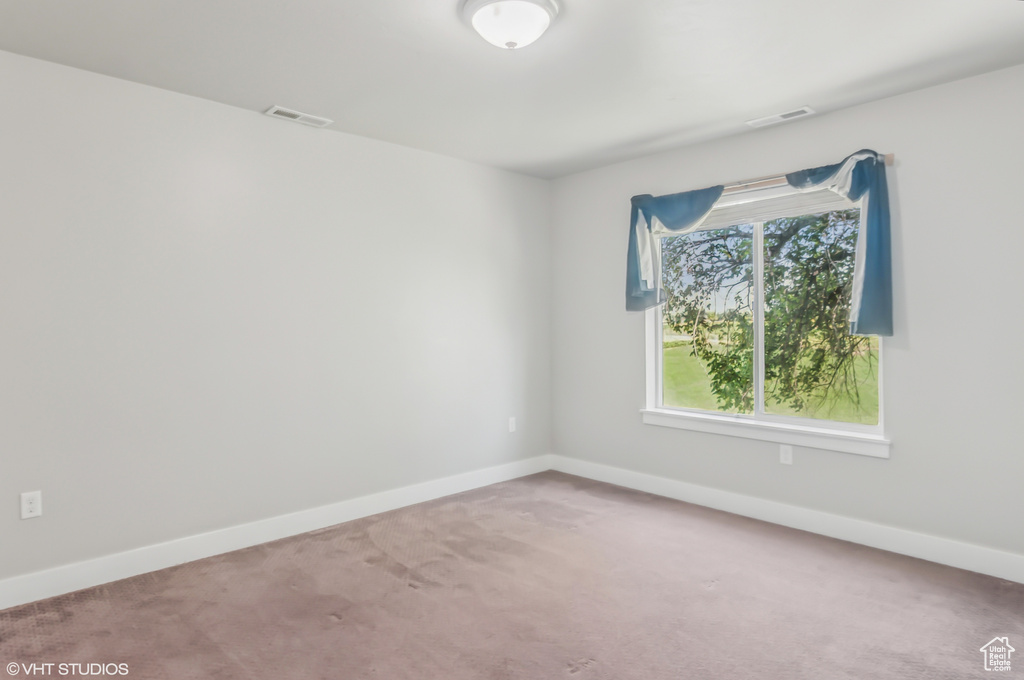 2086 W WHITE PINE DR Layton, UT 84041