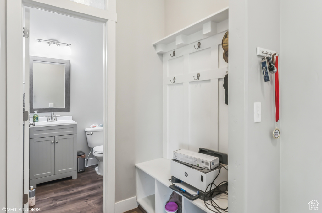 2086 W WHITE PINE DR Layton, UT 84041