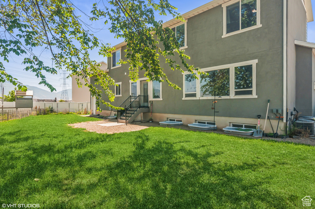 2086 W WHITE PINE DR Layton, UT 84041