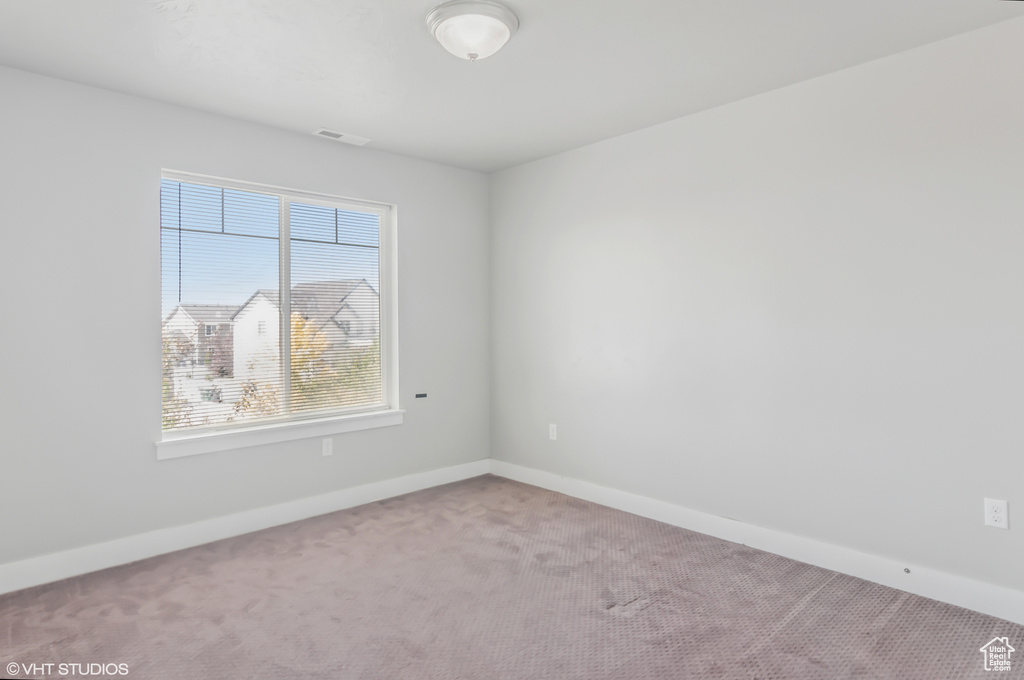 2086 W WHITE PINE DR Layton, UT 84041