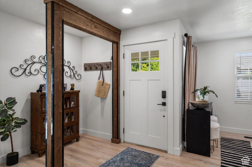 866 BROOKSIDE LN Centerville, UT 84014